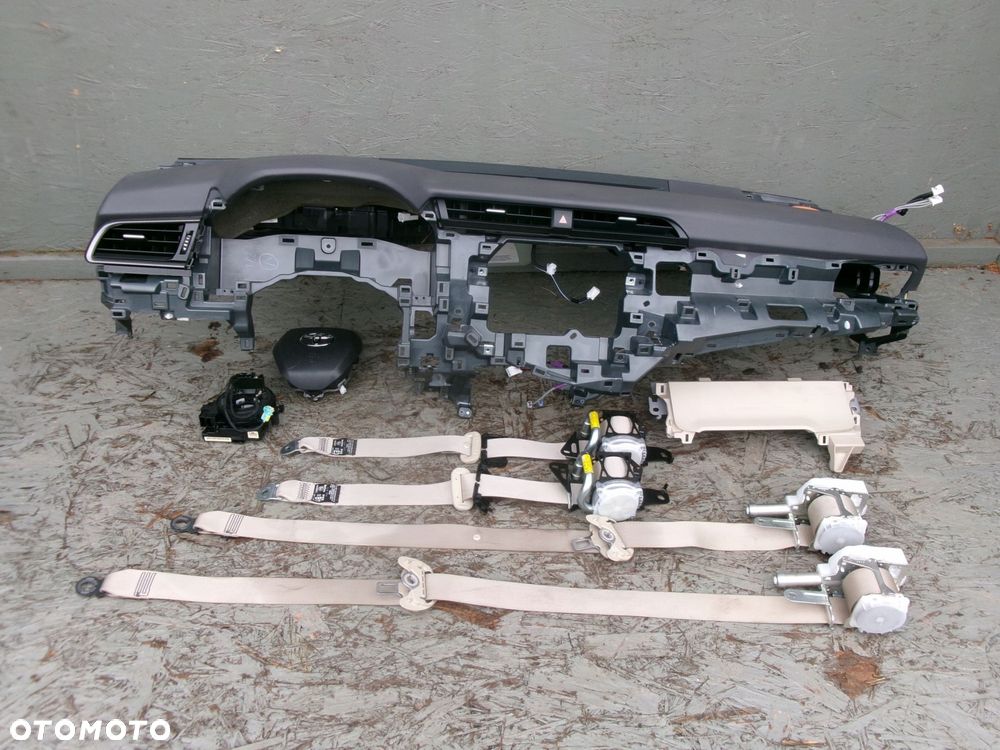 toyota camry 2,5 hybryda poduszki powietrzne konsola head up - 1