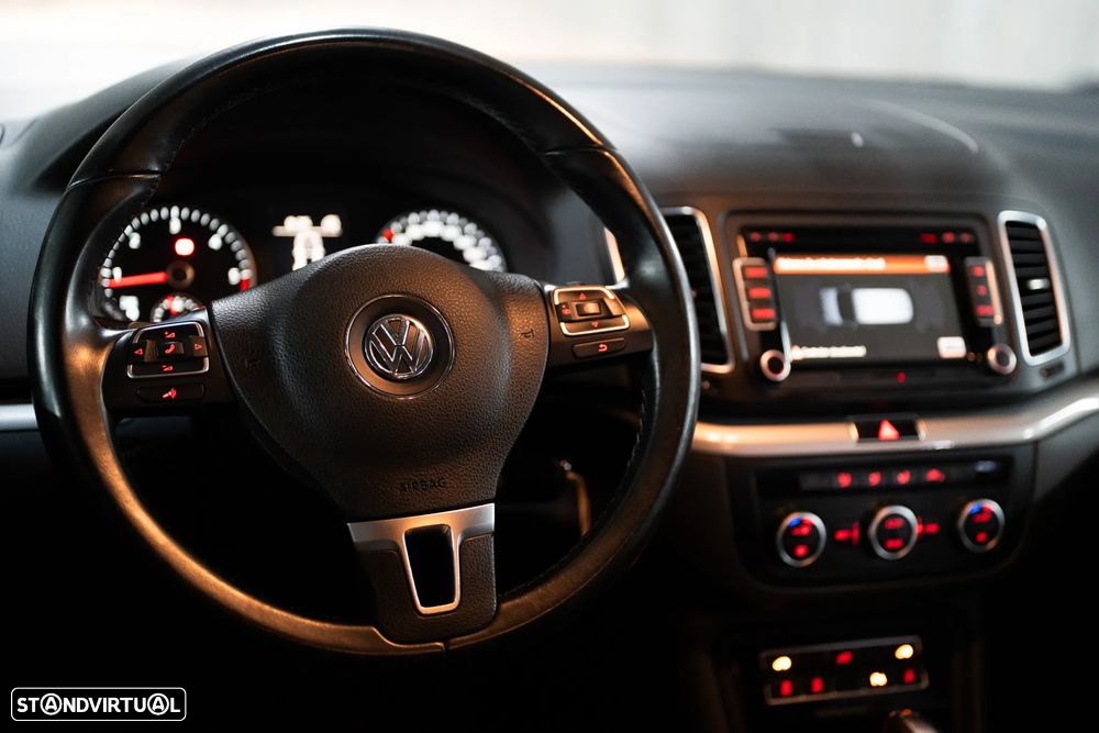 VW Sharan 2.0 TDI Confortline DSG - 17