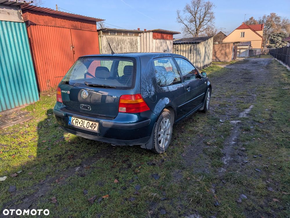 Volkswagen Golf 1.6 Q - 2
