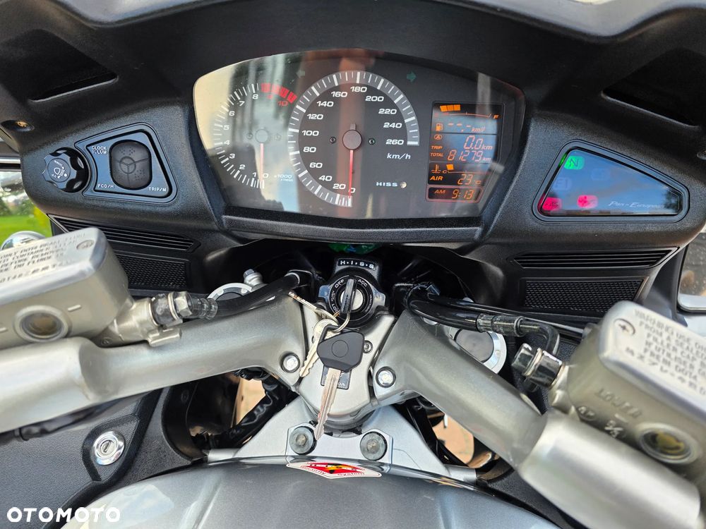 Honda ST - 30
