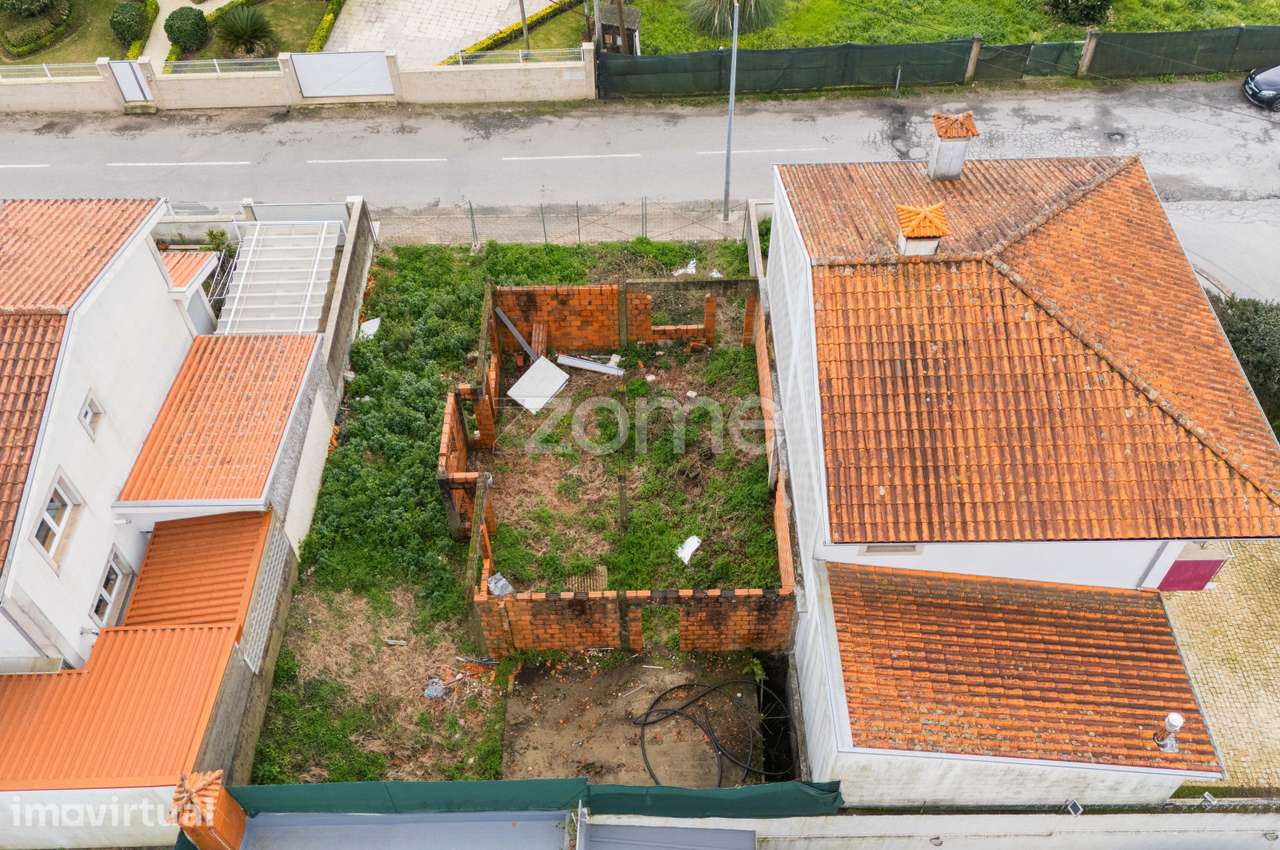 Terreno com 250 m2 para construção em Vila de Prado - Grande imagem: 4/20