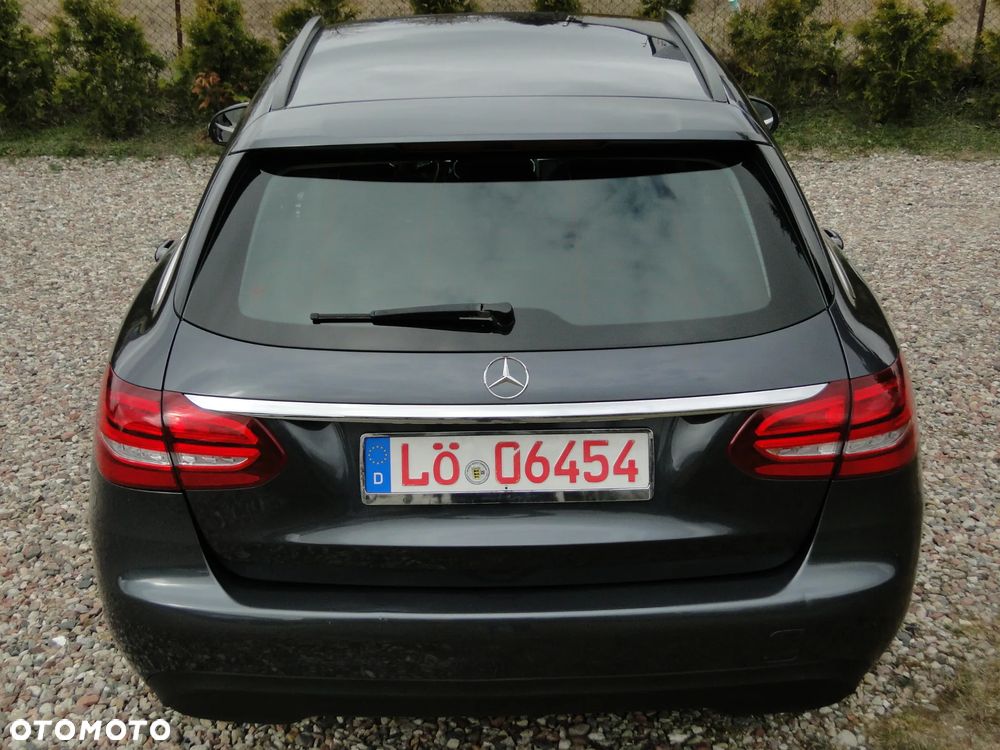 Mercedes-Benz Klasa C 200 7G-TRONIC Exclusive - 6