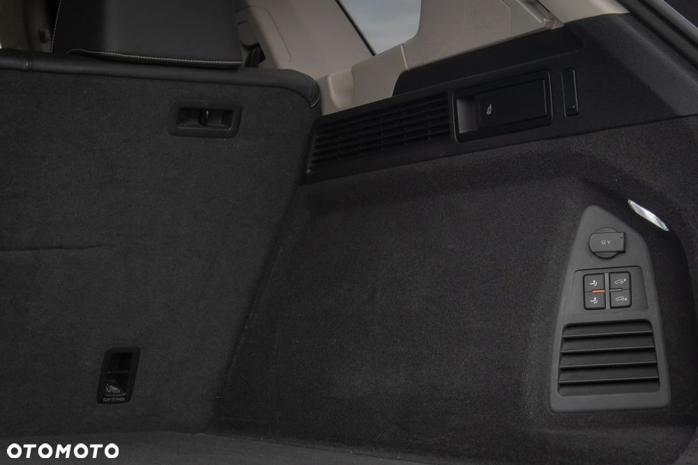 Volkswagen Touareg 3.0 V6 TDI SCR 4Mot Elegance - 24