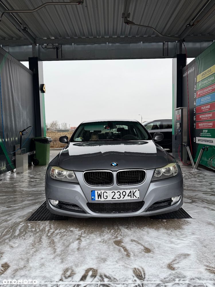 BMW Seria 3 318d DPF Edition Lifestyle - 1