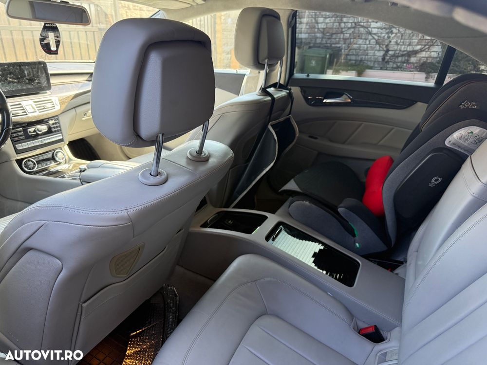 Mercedes-Benz CLS 350 CDI DPF 4Matic BlueEFFICIENCY 7G-TRONIC - 12