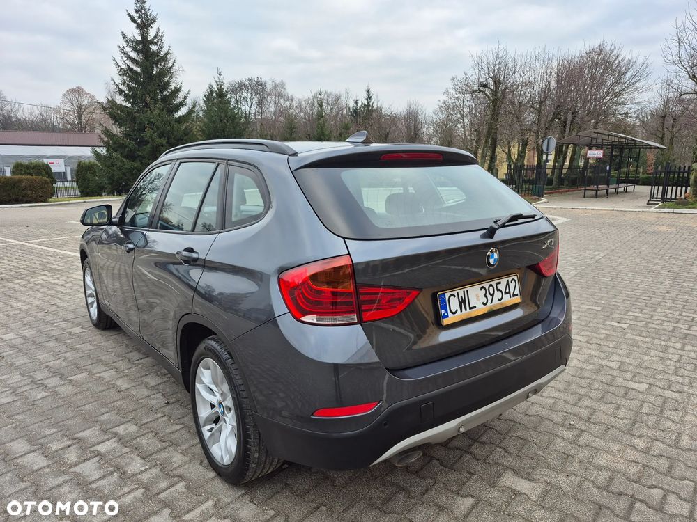 BMW X1 xDrive18d Sport Line - 11