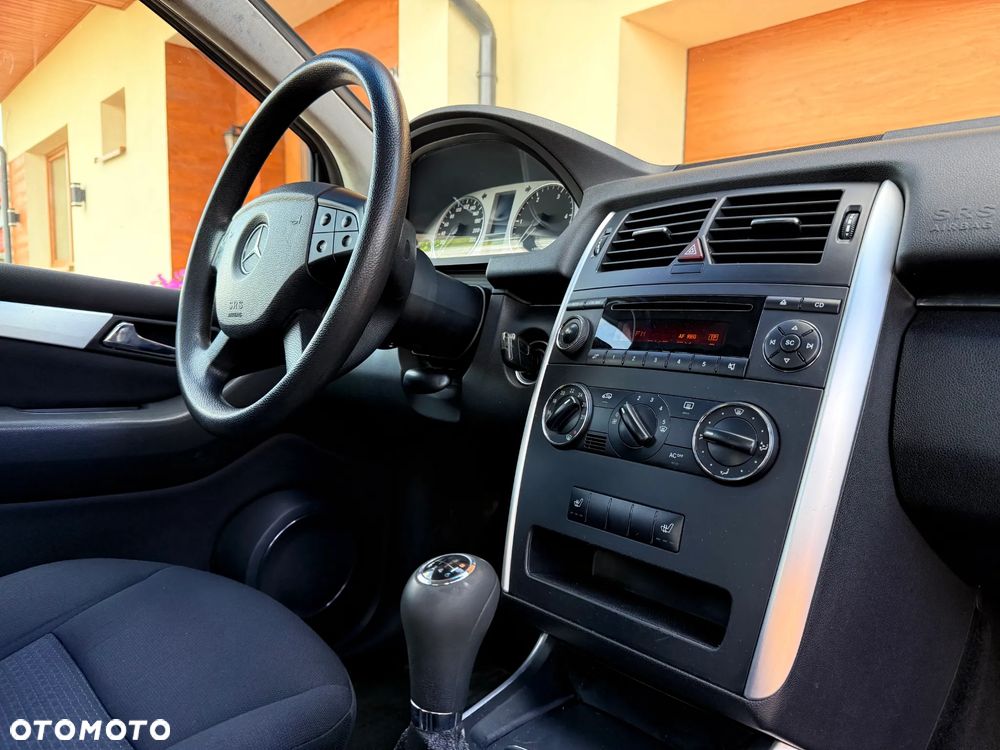 Mercedes-Benz Klasa B 180 CDI Special Edition - 10