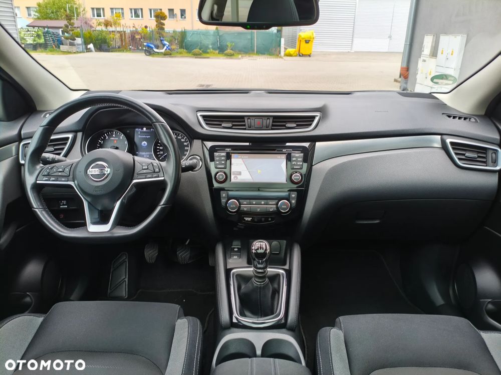 Nissan Qashqai 1.6 DIG-T Tekna - 19