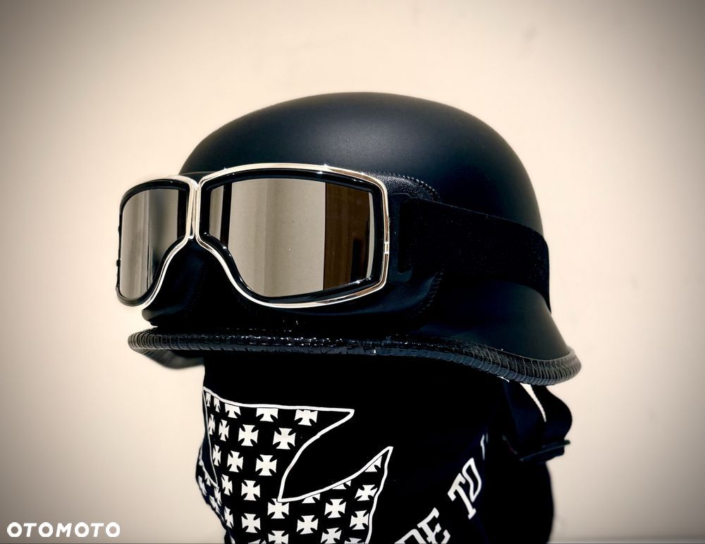 Kask czarny matowy german L - 1