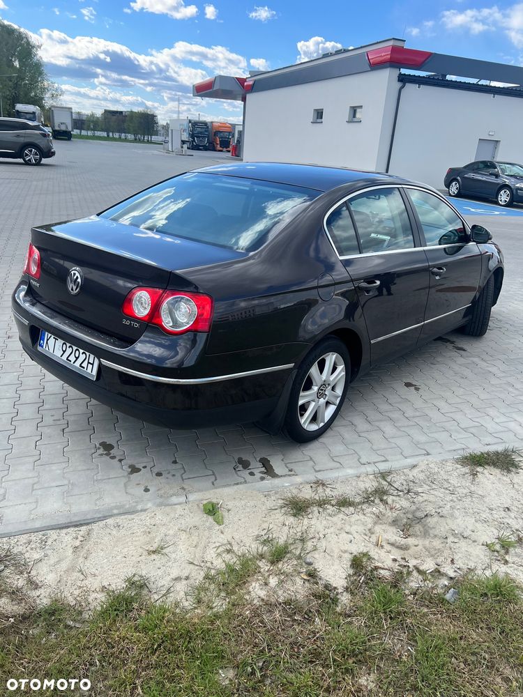 Volkswagen Passat 2.0 TDI DPF Comfortline DSG - 9