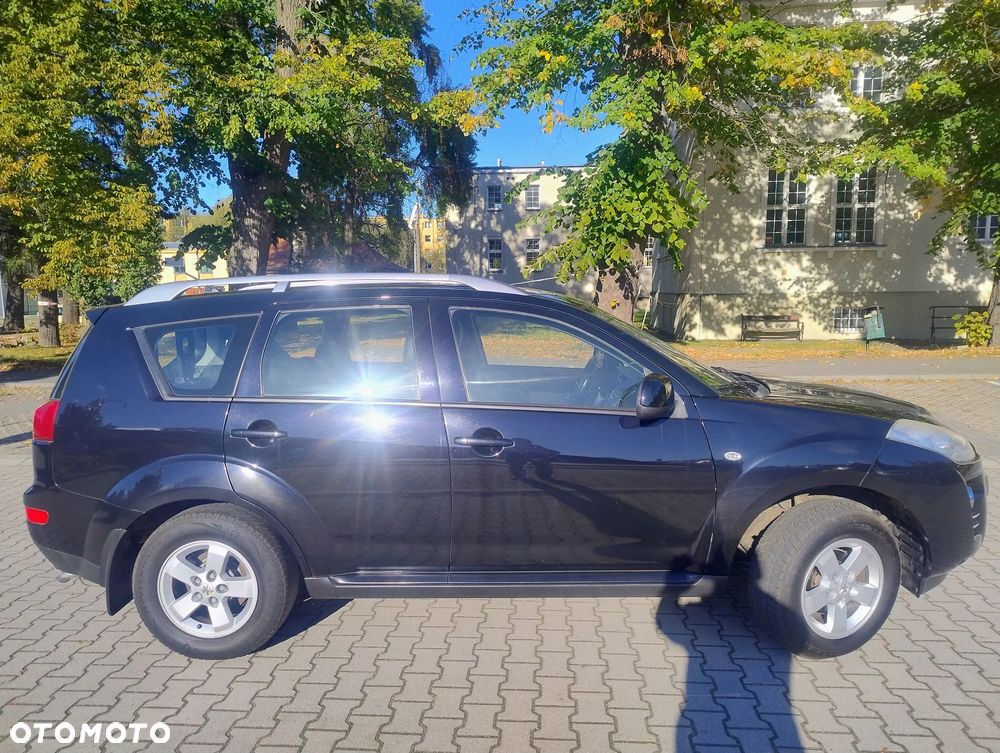 Peugeot 4007 HDI FAP 7-Sitzer Active - 2