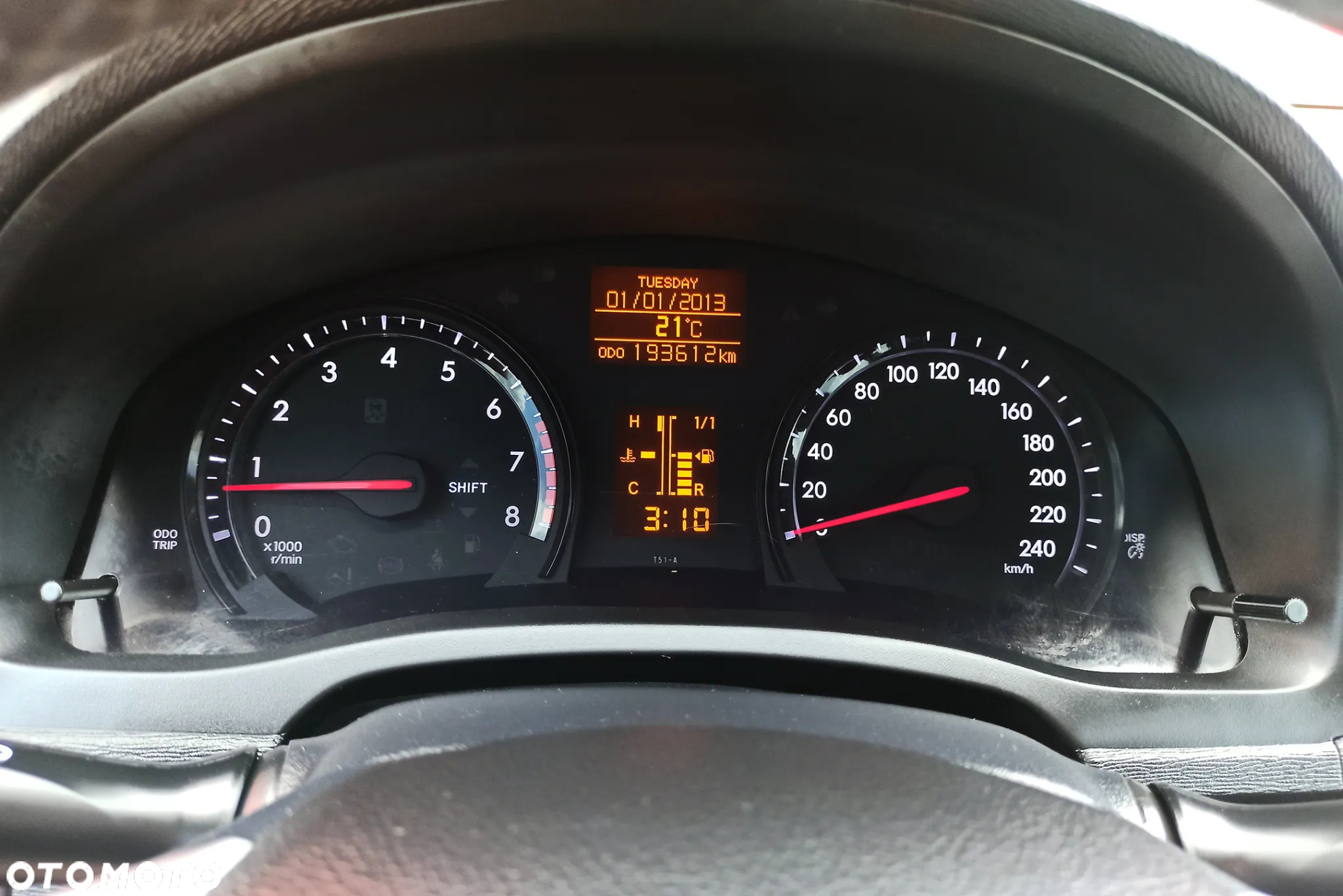 Toyota Avensis - 25