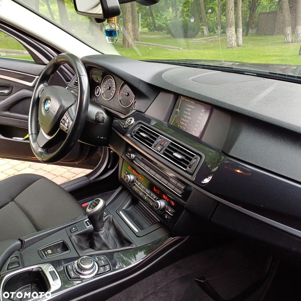 BMW Seria 5 - 10