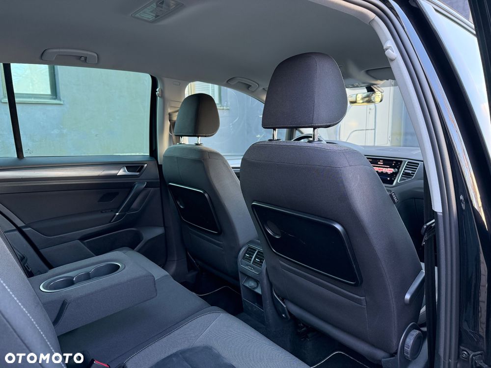 Volkswagen Golf 1.6 TDI SCR DSG Comfortline - 12