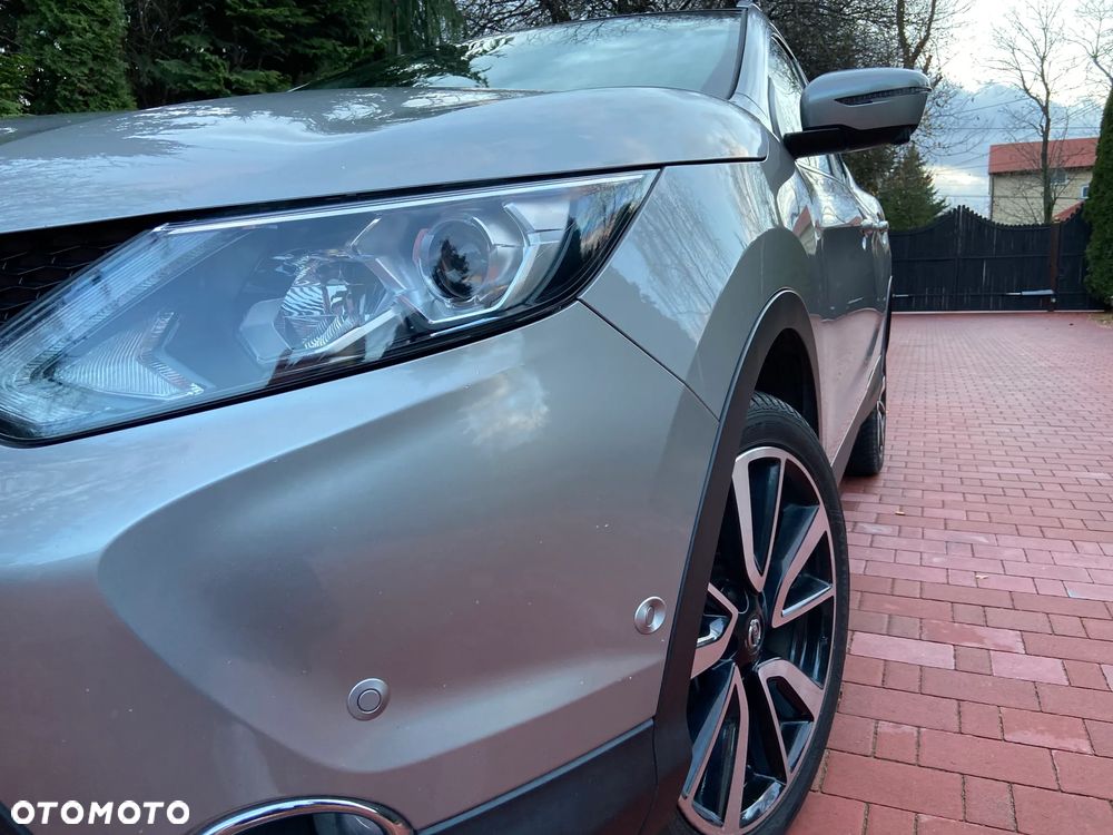 Nissan Qashqai 1.6 dCi TEKNA - 19