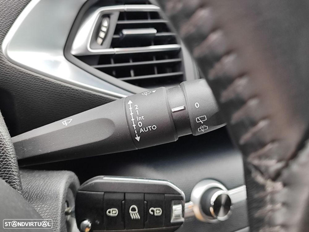 Peugeot 308 1.5 BlueHDi Style - 31