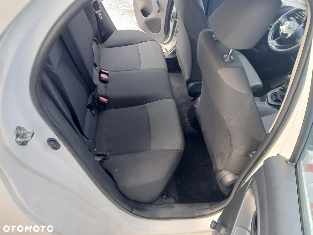 Toyota Yaris 1.0 Active - 15