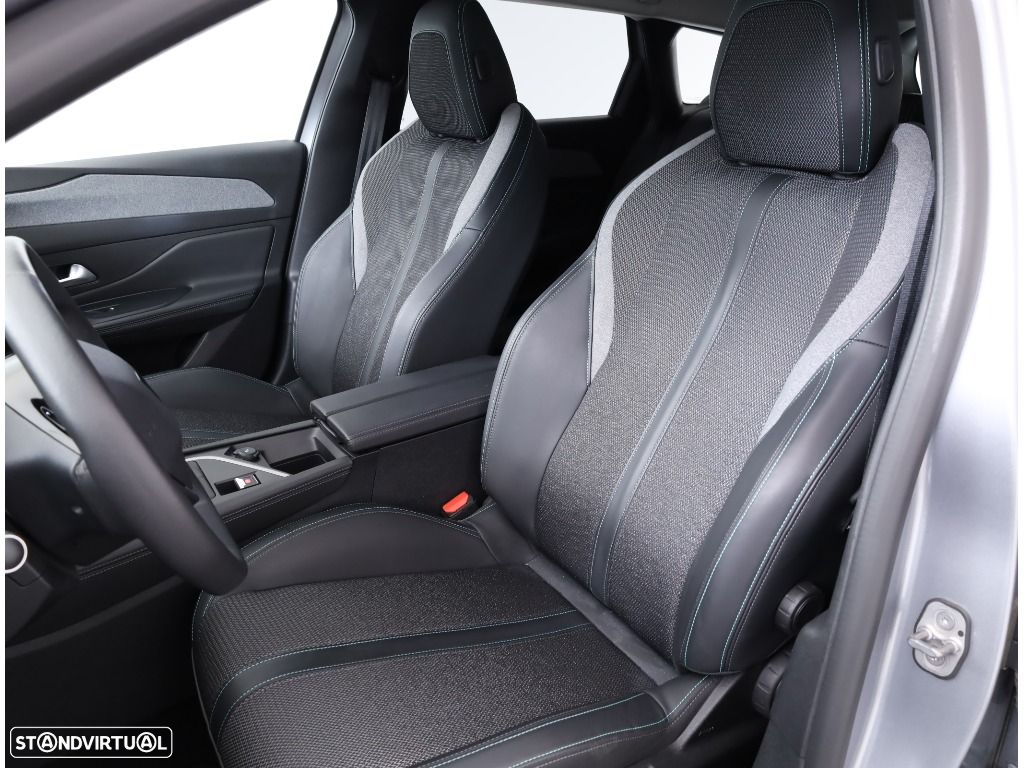 Peugeot 308 SW 1.2 PureTech Allure - 23