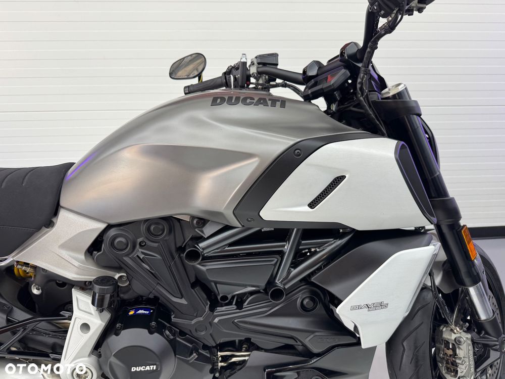 Ducati Diavel - 14