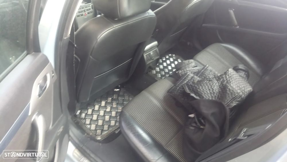 Peugeot 407 2.0 HDi Executive - 3