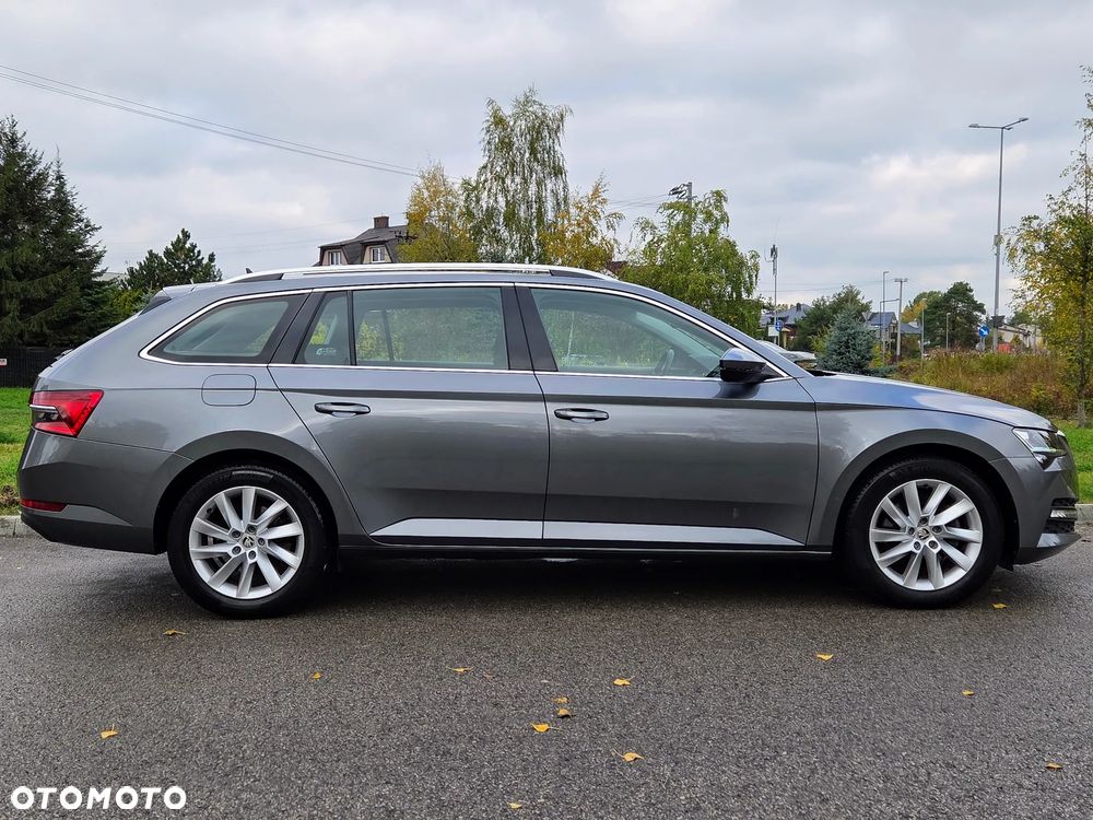 2022 Skoda Superb 2.0 TDI SCR Ambition DSG, photograph 9