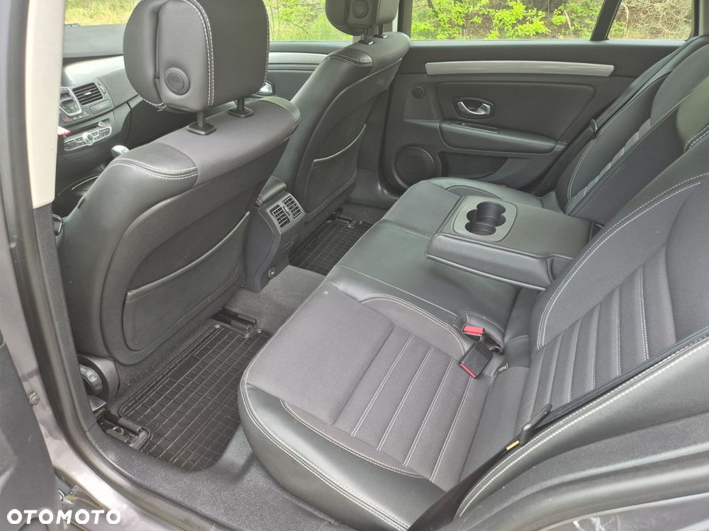 Renault Laguna 2.0 Limited - 16
