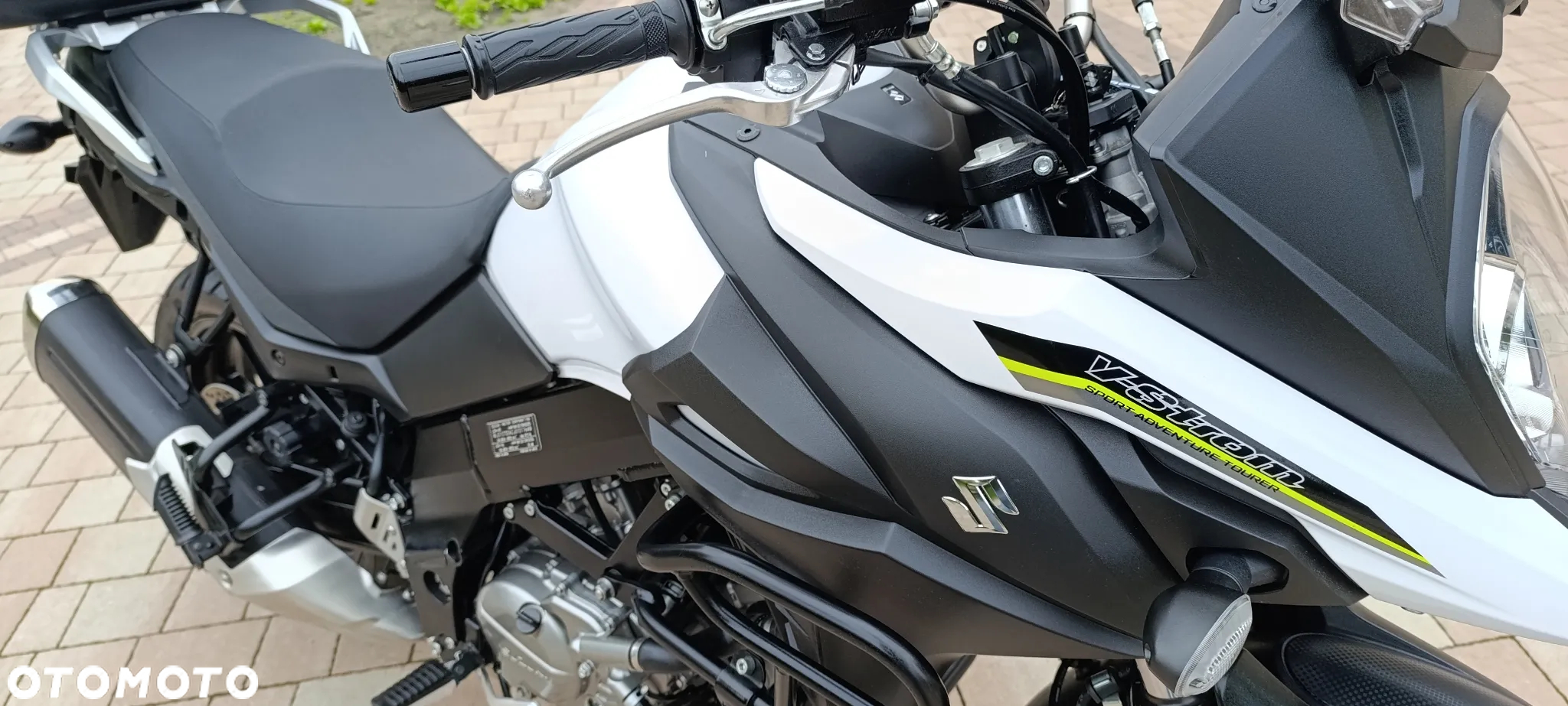 Suzuki V-STROM - 18