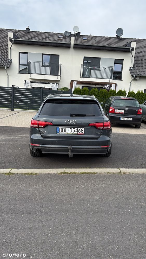 Audi A4 Avant 2.0 TDI S tronic - 2