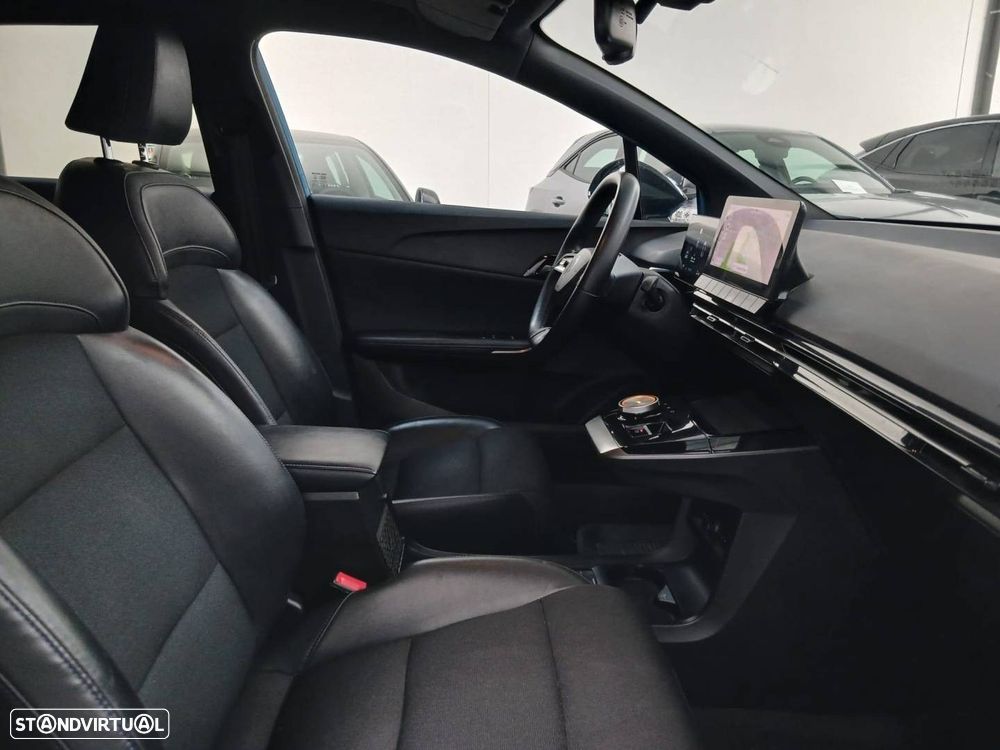 MG MG4 64 kWh Luxury - 8