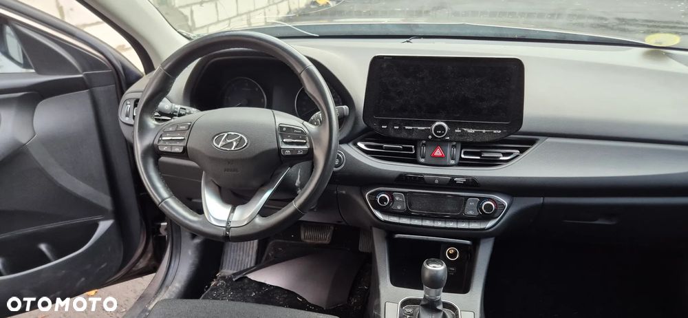 Hyundai i30 1.6 D Comfort DCT - 30
