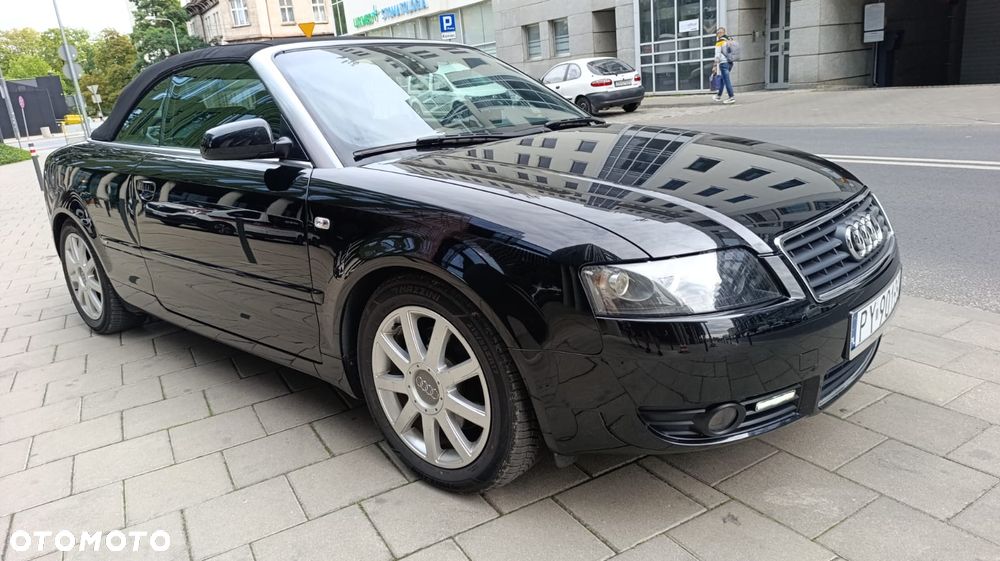 Audi A4 Cabrio 2.4 - 8