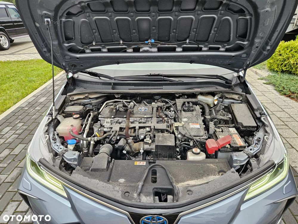 Toyota Corolla 1.8 Hybrid Comfort - 32