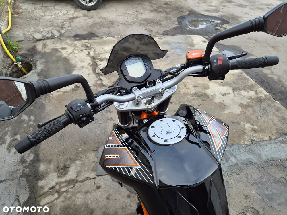 KTM Duke - 13