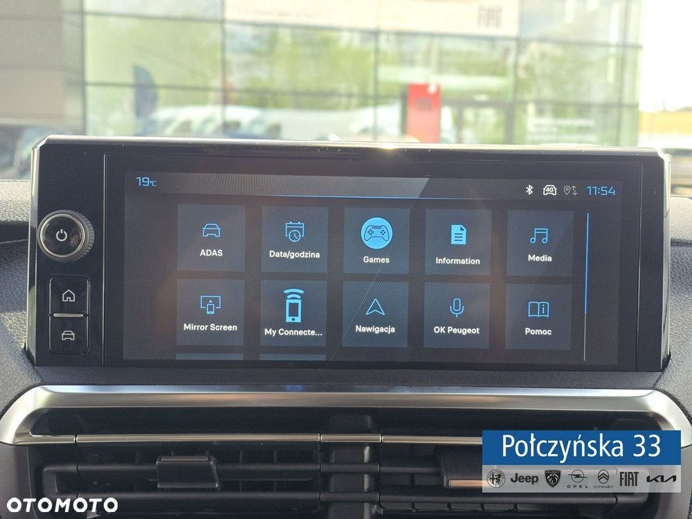 Peugeot Traveller - 19