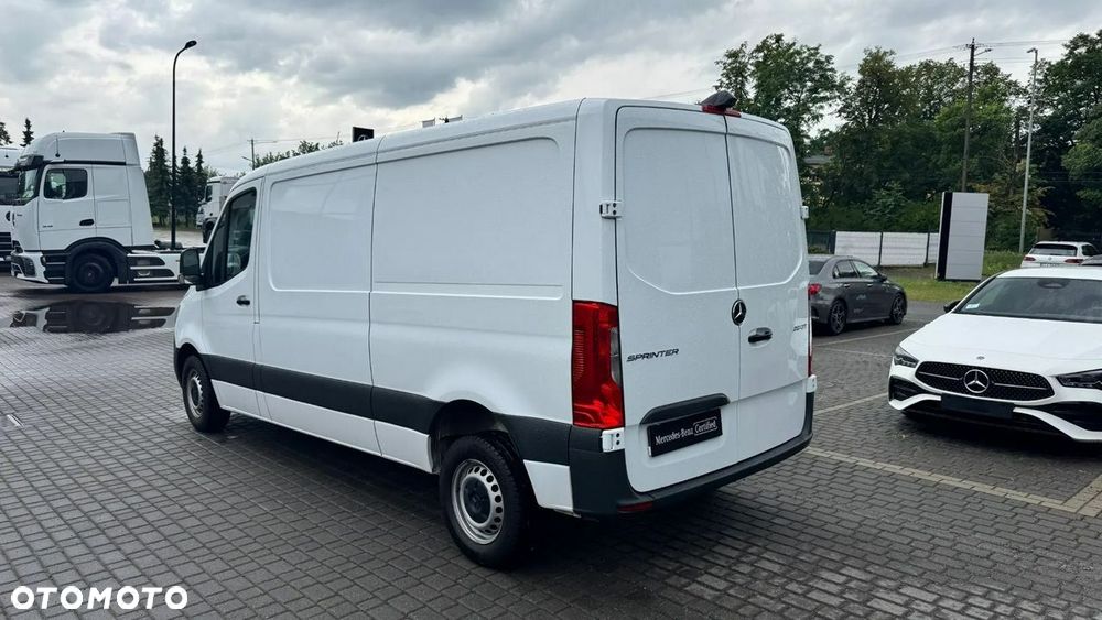 Mercedes-Benz Sprinter - 3
