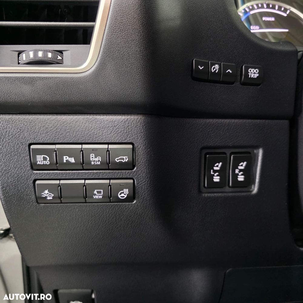 Lexus Seria NX 300h Business Line - 32