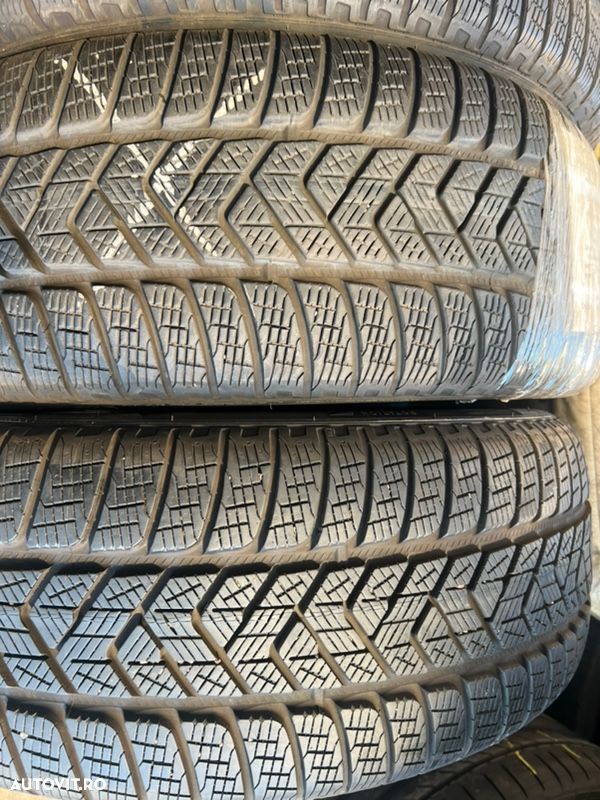 vând 4 anvelope 235/55/19 Pirelli de iarnă ca noi - 3