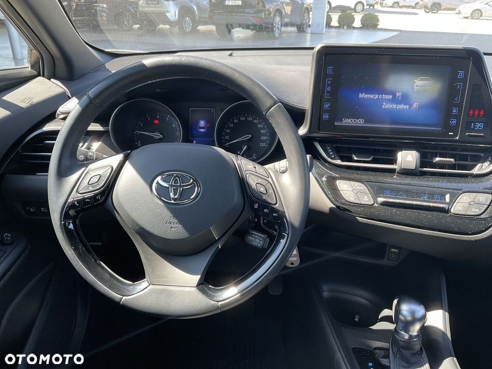 Toyota C-HR - 12