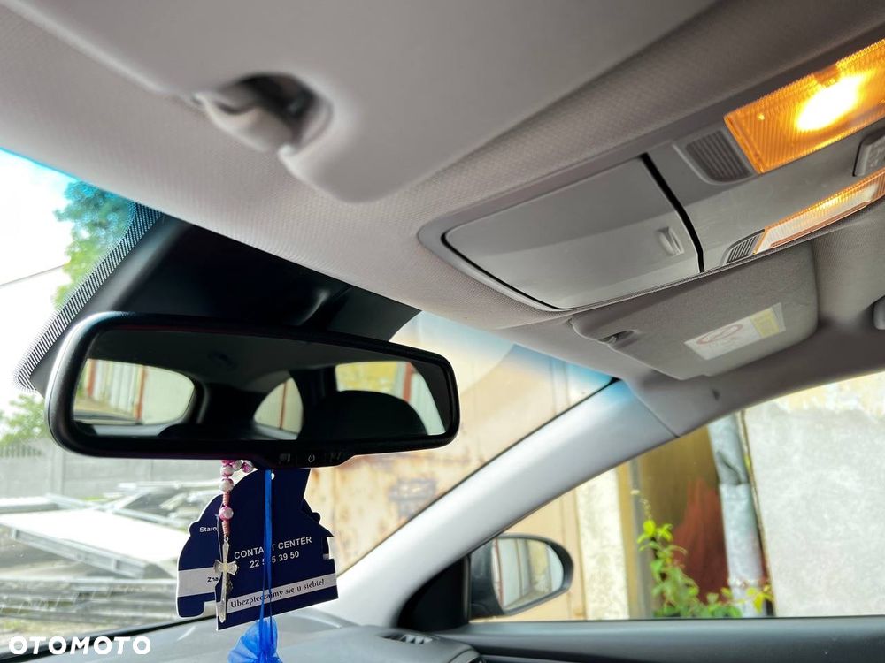 Hyundai i30 1.6 D GO Plus DCT - 16