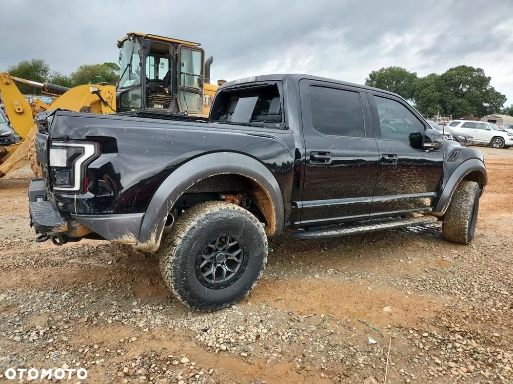 Ford F150 - 4
