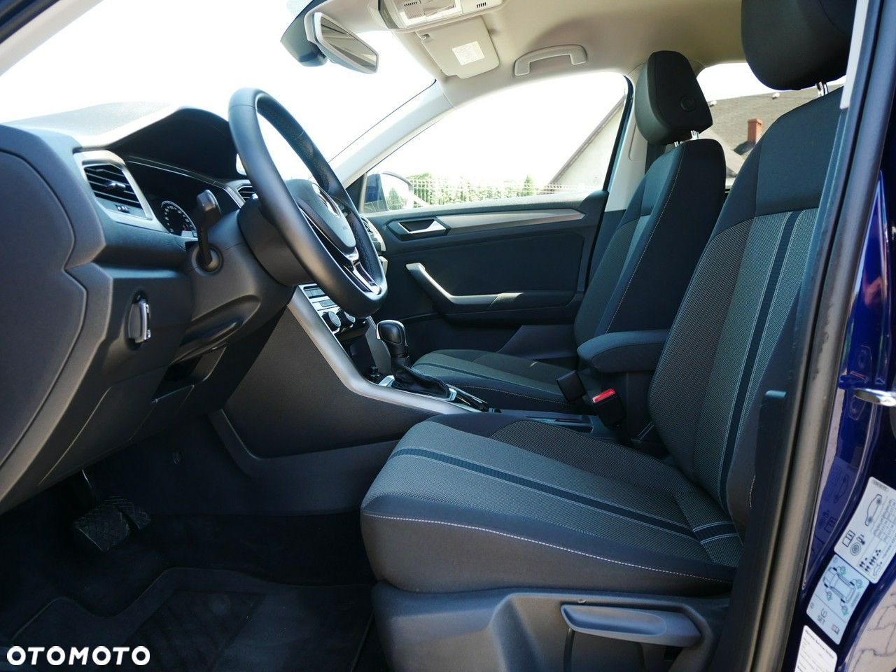 Volkswagen T-Roc - 7