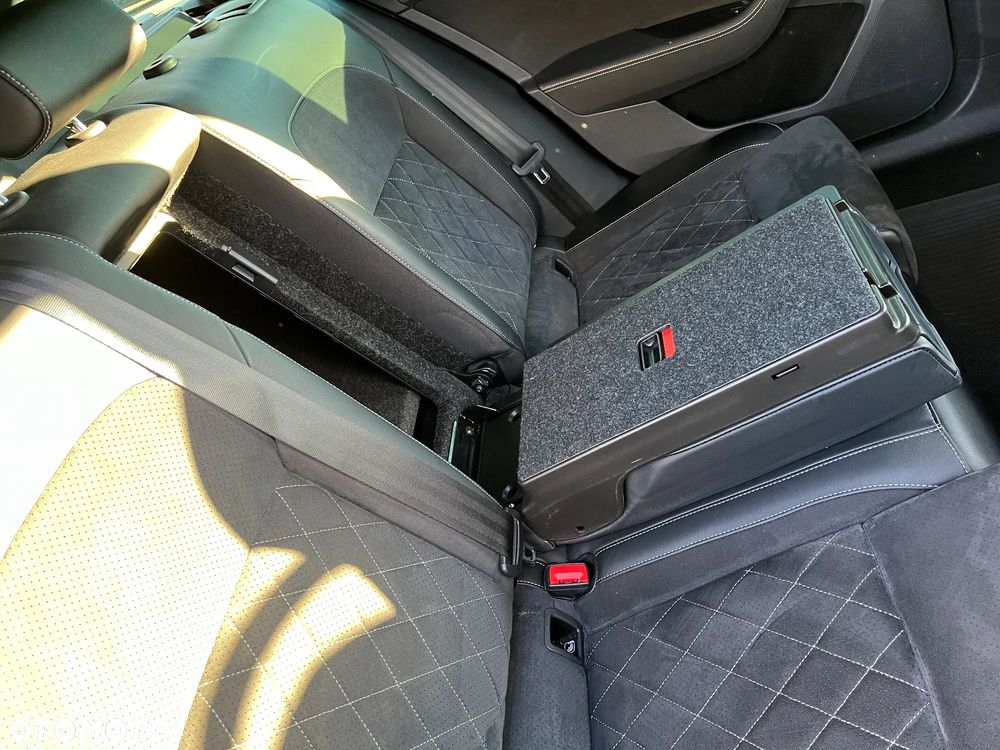 Skoda Superb III Kombi 19 - 26