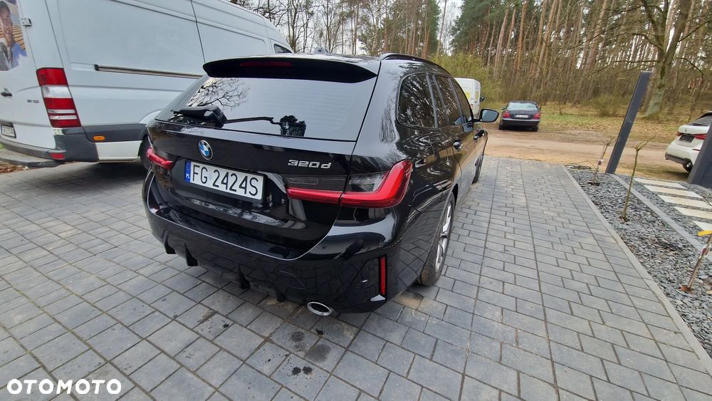 BMW Seria 3 320d Edition M Sport Shadow - 14