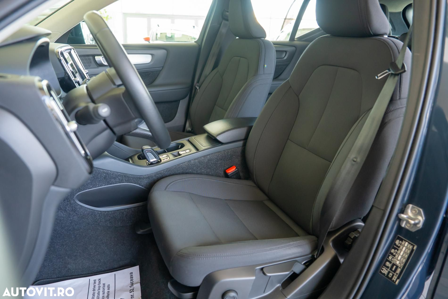 Volvo XC 40 T3 Geartronic Momentum Pro - 6