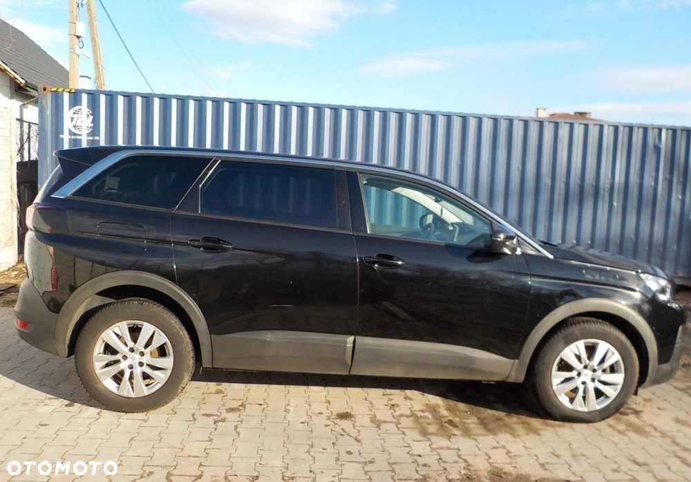 Peugeot 5008 - 8