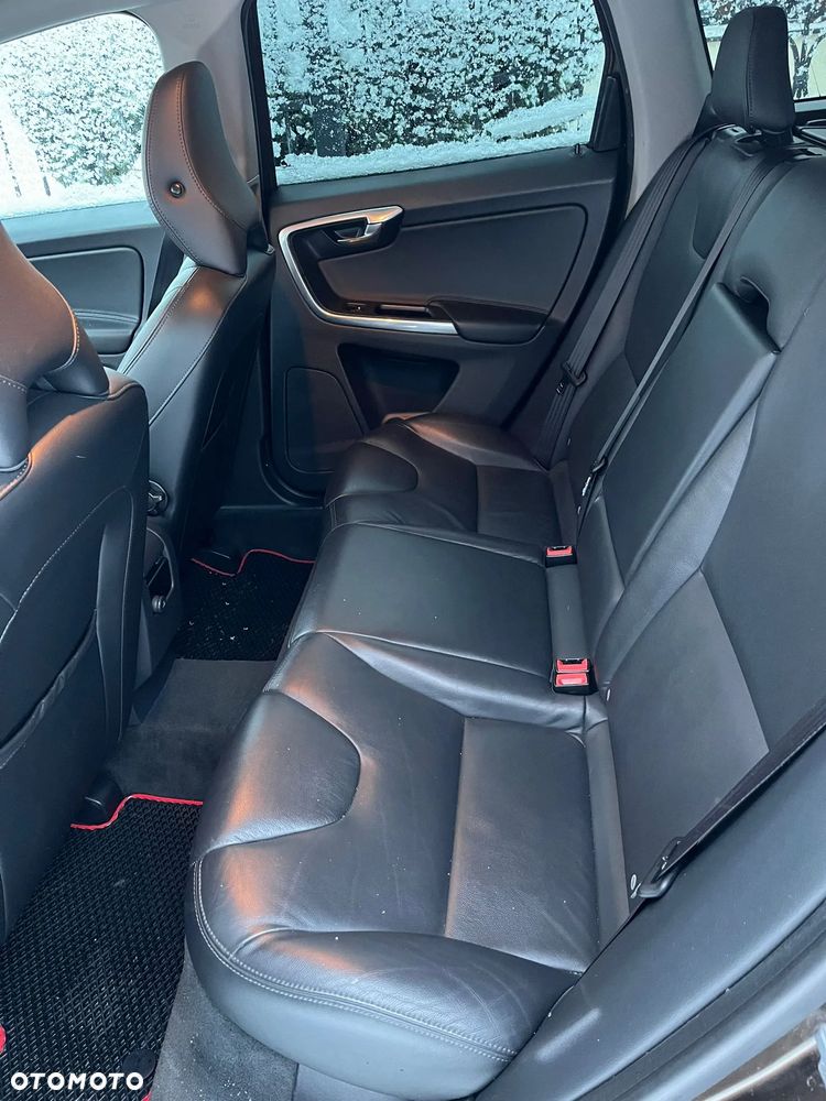 Volvo XC 60 D4 AWD Summum - 10