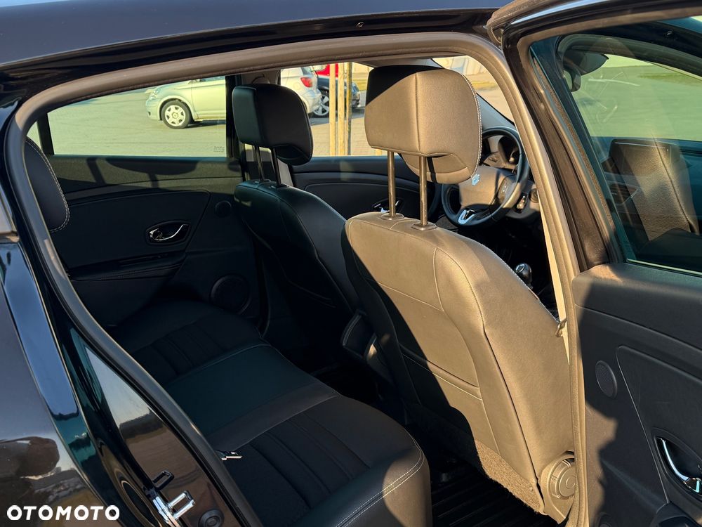 Renault Megane ENERGY dCi 110 Start & Stop Bose Edition - 7