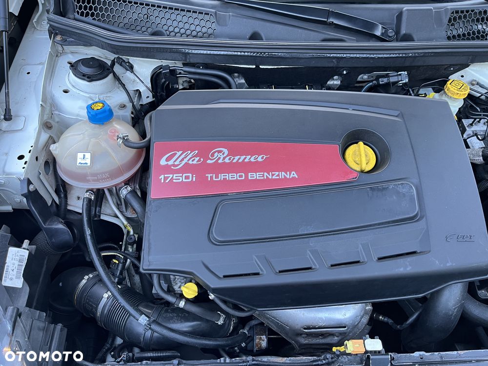 Alfa Romeo Giulietta 1.8 TBi 16V Quadrifoglio Verde - 24