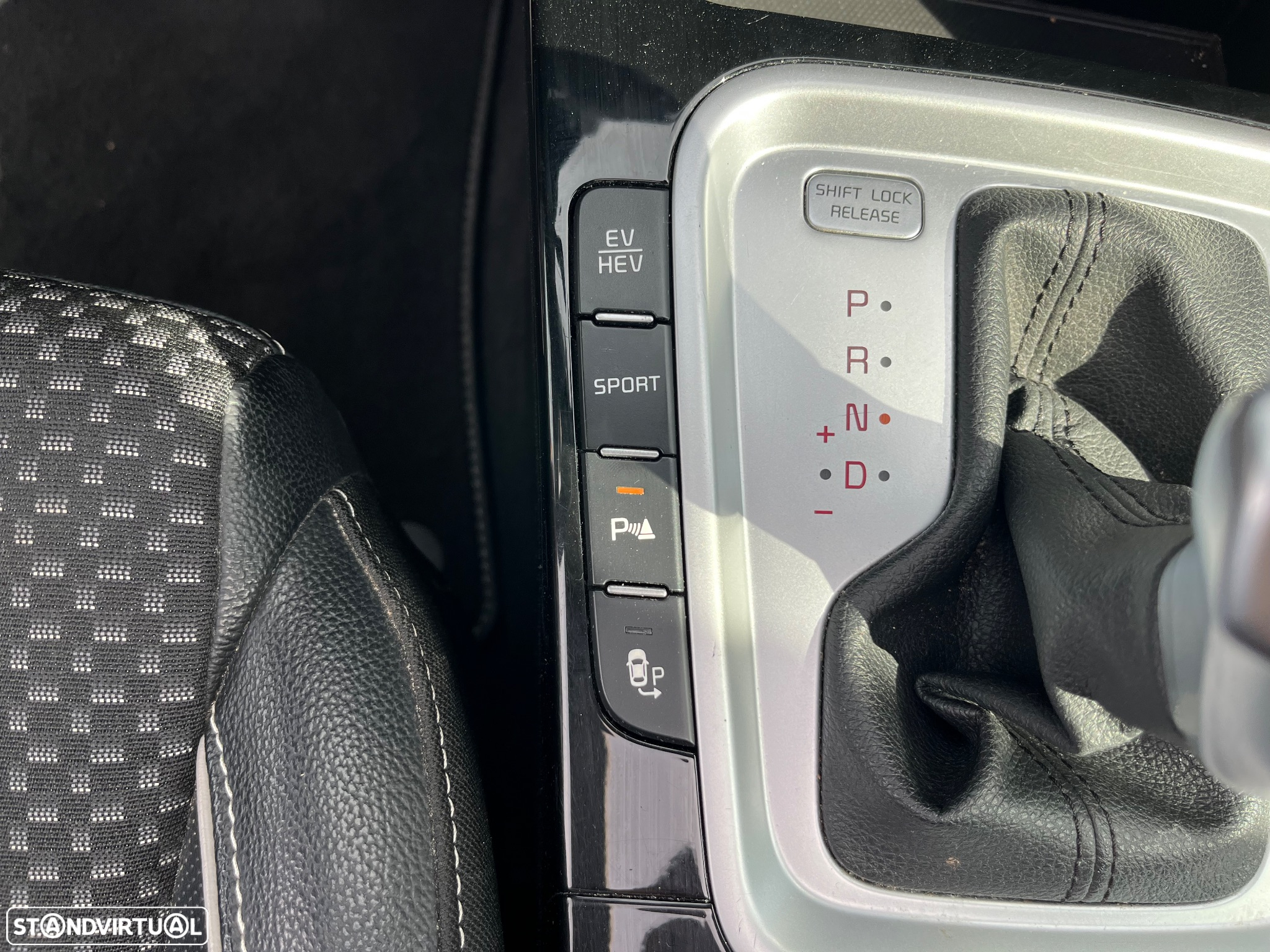 Kia XCeed 1.6 GDi PHEV Tech - 37