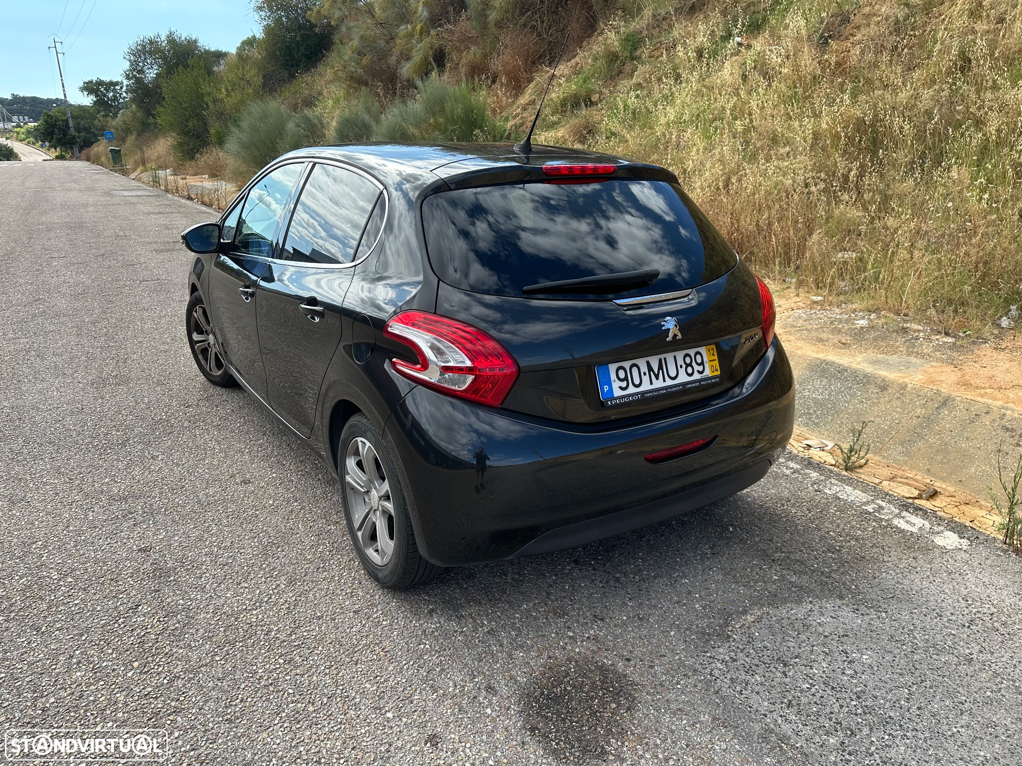 Peugeot 208 1.4 HDi Allure - 3